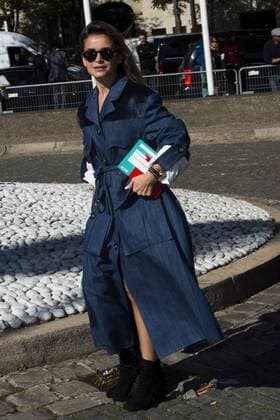 Miroslava Duma - Prominente am Rande der Miu Miu Modenschau - Paris - 05 10 2016 JBAutissier Panoramic 