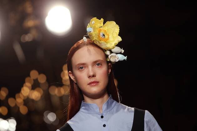 Paris Fashion Week - Yde Modenschau A model takes to the catwalk during the presentation of Yde s show as part of the Spring-Summer 2017 Paris Fashion Week on October 5, 2016.  PAR20161005111 MAYAxVIDON-WHITE