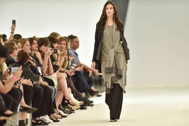 Minas Trend in Belo Horizonte - Plural Modenschau BELO HORIZONTE, MG - 05.10.2016: MINAS TREND OUTONO INVERNO 2017 - designer fashion show Plural during the nineteenth edition of the Minas Trend - Autumn Winter 2017 held in Expominas in Belo Horizonte, MG. on the morning of Wednesday (05). x1211139x  MourãoxPanda