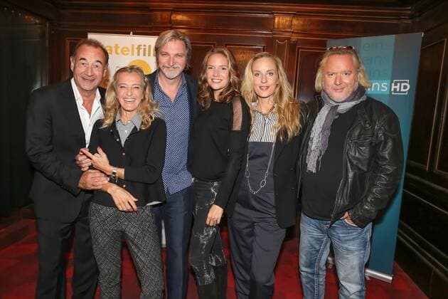 04.10.2016, Metro Kino, SOKO DONAU - Wir sind viele, Präsentation des ersten Serein-Falls in Spielfilmlänge Satel Film PR Robin Consult im Bild: Dietrich Siegl, Kathrin Zechner -ORF, Stefan Jürgens, Patricia Aulitzky, Lilian Klebow, Gregor Seberg