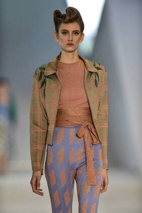 Minas Trend in Belo Horizonte - Faven Modenschau BELO HORIZONTE, MG - 05.10.2016: MINAS TREND OUTONO INVERNO 2017 - designer fashion show Faven by Natalia Person during the nineteenth edition of the Minas Trend - Autumn Winter 2017 held in Expominas in Belo Horizonte, MG. on the morning of Wednesday (05). x1211227x  MourãoxPanda