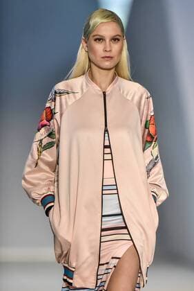 Minas Trend in Belo Horizonte - VictorDzenk Modenschau BELO HORIZONTE, MG - 05.10.2016: MINAS TREND OUTONO INVERNO 2017 - designer fashion show VictorDzenk during the nineteenth edition of the Minas Trend - Autumn Winter 2017 held in Expominas in Belo Horizonte, MG. on the morning of Wednesday (05). x1211334x  MourãoxPanda