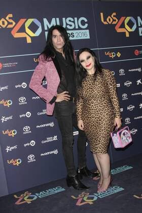 Los 40 Music Awards Pressetermin in Madrid Cena Nominados Los 40 Music Awards Mario Vaquerizo y Alaska Madrid 05 10 2016 482 Cordon Press Photo by Paco Suarez Abad Cordon Press  PacoxSuarezxAbad