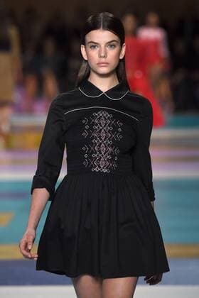 Paris Fashion Week - Miu Miu Modenschau 212207 Marineau Starface 2016-10-05 Paris France Paris Fashion week. Pret-a-porter printemps-ete 2017. Defile Miu Miu Miu Miu , spring -summer 2017 Paris, France Paris Fashion Week. Pret-a-porter Printemps-Eté 2017. Defile Miu Miu. Editorial Use Only _sans_perso  Copyright: xMarineaux STAR_212207_006