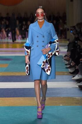 Paris Fashion Week - Miu Miu Modenschau 212207 Marineau Starface 2016-10-05 Paris France Paris Fashion week. Pret-a-porter printemps-ete 2017. Defile Miu Miu Miu Miu , spring -summer 2017 Paris, France Paris Fashion Week. Pret-a-porter Printemps-Eté 2017. Defile Miu Miu. Editorial Use Only _sans_perso  Copyright: xMarineaux STAR_212207_014