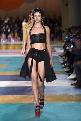 Paris Fashion Week - Miu Miu Modenschau 212207 Marineau Starface 2016-10-05 Paris France Paris Fashion week. Pret-a-porter printemps-ete 2017. Defile Miu Miu Miu Miu , spring -summer 2017 Paris, France Paris Fashion Week. Pret-a-porter Printemps-Eté 2017. Defile Miu Miu. Editorial Use Only _sans_perso  Copyright: xMarineaux STAR_212207_056