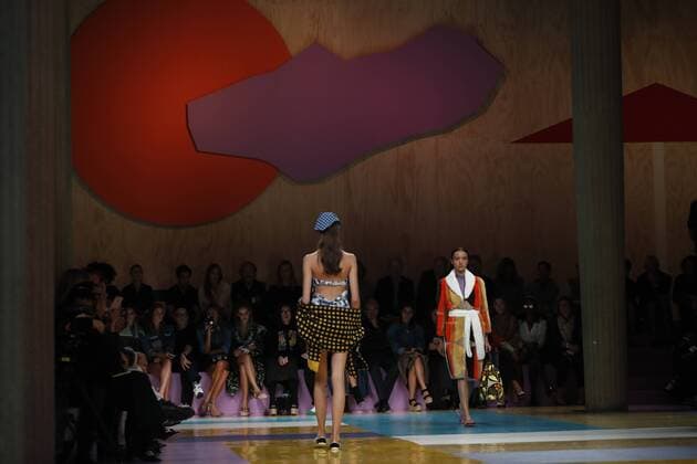 Paris Fashion Week - Miu Miu Modenschau 212207 Marineau Starface 2016-10-05 Paris France Paris Fashion week. Pret-a-porter printemps-ete 2017. Defile Miu Miu Miu Miu , spring -summer 2017Paris, France Paris Fashion Week. Pret-a-porter Printemps-Eté 2017. Defile Miu Miu. Editorial Use Only _sans_perso  Copyright: xMarineaux STAR_212207_061