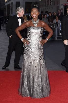 Floella Benjamin bei der Premiere zu A United Kingdom auf dem 60. BFI London Film Festival im Odeon Leicester Square. London, 05.10.2016 Floella Benjamin  Foto:xS.xVasx xFuturexImage