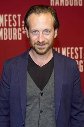 Fabian Busch bei der Premiere von Sanft schläft der Tod auf dem 24. Filmfest Hamburg 2016 im Cinemaxx am Dammtor. Hamburg, 05.10.2016 Foto:xgbrcix xFuturexImage