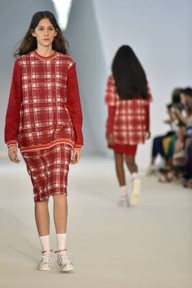 Minas Trend in Belo Horizonte - Lucas Magalhaes Modenschau BELO HORIZONTE, MG - 06.10.2016: MINAS TREND OUTONO INVERNO 2017 - Parade Lucas Magalhaes designer during the nineteenth edition of the Minas Trend - Autumn Winter 2017 held in Expominas in Belo Horizonte, MG. on the morning of Thursday (06). x1211673x  MourãoxPanda
