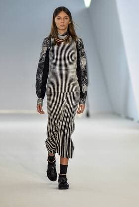 Minas Trend in Belo Horizonte - Lucas Magalhaes Modenschau BELO HORIZONTE, MG - 06.10.2016: MINAS TREND OUTONO INVERNO 2017 - Parade Lucas Magalhaes designer during the nineteenth edition of the Minas Trend - Autumn Winter 2017 held in Expominas in Belo Horizonte, MG. on the morning of Thursday (06). x1211680x  MourãoxPanda