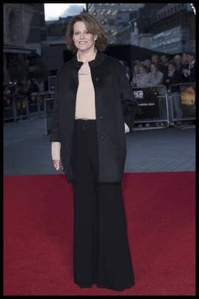 . 06 10 2016. London, United Kingdom. Sigourney Weaver arriving for the premiere of A Monster Calls at the London Film Festival.  xStephenxLockx xi-Imagesx IIM-13563-0015