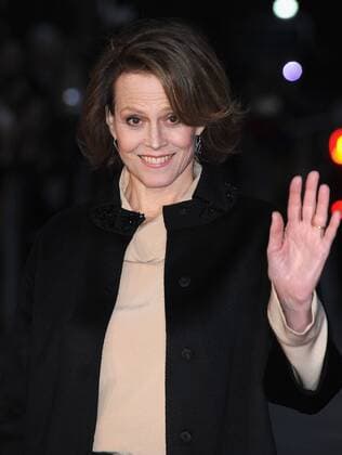 Bilder des Tages October 6, 2016 - England, United Kingdom - Sigourney Weaver attends the A Monster Calls May Fair Hotel Gala Screening during the 60th BFI London Film Festival at Odeon Leciester Square. United Kingdom - ZUMAs147