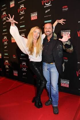 Michel Guilaume mit Ehefrau Georgia Premiere Tanz der Vampire Deutsche Theater Musical München 06. Oktober 2016