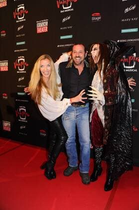 Michel Guilaume mit Ehefrau Georgia Premiere Tanz der Vampire Deutsche Theater Musical München 06. Oktober 2016