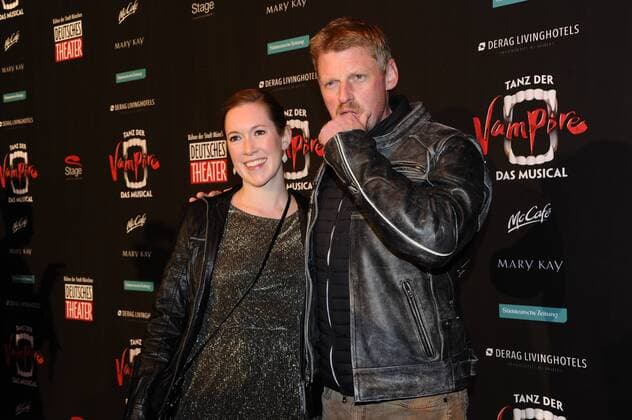 Martin Gruber mit Ehefrau Corinna Premiere Tanz der Vampire Deutsche Theater Musical München 06. Oktober 2016