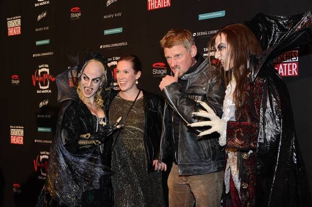 Martin Gruber mit Ehefrau Corinna Premiere Tanz der Vampire Deutsche Theater Musical München 06. Oktober 2016