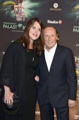 Claus Theo Gärtner mit Ehefrau Sarah Würgler bei der Weltpremiere von The One Grand Show im Friedrichstadt-Palast. Berlin, 06.10.2016 Foto:xFredericx xFuturexImage