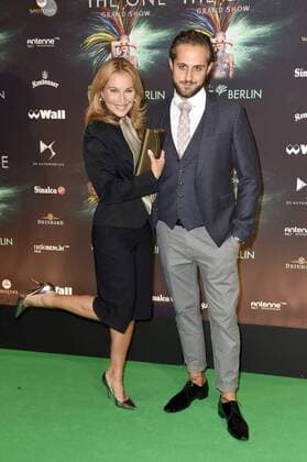 Caroline Beil mit Freund Philipp Sattler bei der Weltpremiere von The One Grand Show im Friedrichstadt-Palast. Berlin, 06.10.2016 Foto:xFredericx xFuturexImage