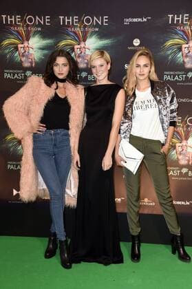 Fata Hasanovic, Kim Hnizdo und Elena Carriere bei der Weltpremiere von The One Grand Show im Friedrichstadt-Palast. Berlin, 06.10.2016 Foto:xFredericx xFuturexImage