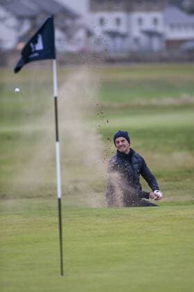 07.10.2016. Carnoustie Golf Course, Fife, Scotland. Alfred Dunhill Links Championship Golf 2nd Round. Matthew Goode clearing a bunker on the 11th green 2016 Alfred Dunhill Links Championship Golf 2nd Round Oct 7th  Content restricted for UK based newspaper