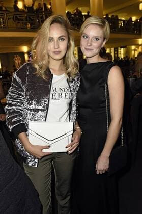 Elena Carriere und Kim Hnizdo bei der Weltpremiere von The One Grand Show im Friedrichstadt-Palast. Berlin, 06.10.2016 Foto:xFredericx xFuturexImage