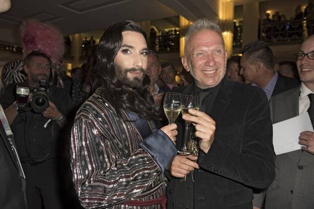 Conchita Wurst und Jean Paul Gaultier bei der Weltpremiere von The One Grand Show im Friedrichstadt-Palast. Berlin, 06.10.2016 Foto:xFredericx xFuturexImage