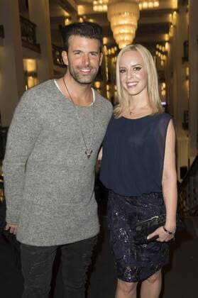 Jay Khan und Isabel Edvardsson bei der Weltpremiere von The One Grand Show im Friedrichstadt-Palast. Berlin, 06.10.2016 Foto:xFredericx xFuturexImage