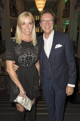 Wolfgang Lippert mit Ehefrau Gesine bei der Weltpremiere von The One Grand Show im Friedrichstadt-Palast. Berlin, 06.10.2016 Foto:xFredericx xFuturexImage