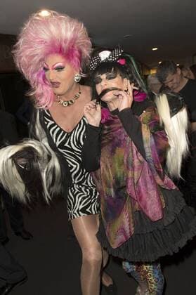 Olivia Jones und Nina Hagen bei der Weltpremiere von The One Grand Show im Friedrichstadt-Palast. Berlin, 06.10.2016 Foto:xFredericx xFuturexImage