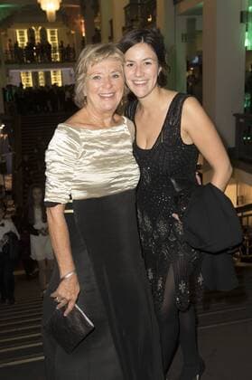 Jutta Speidel mit Tochter Antonia Speidel bei der Weltpremiere von The One Grand Show im Friedrichstadt-Palast. Berlin, 06.10.2016 Foto:xFredericx xFuturexImage