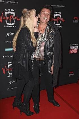 Richard Rigan mit Monika Riede bei der Premiere des Musicals Tanz der Vampire im Deutschen Theater. München, 06.10.2016 Foto:xP.xSchönbergerx xFuturexImage