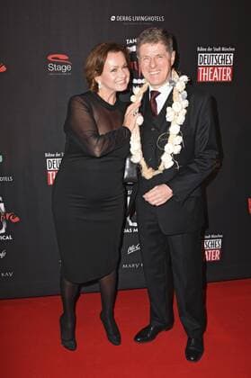 Horst Kummeth mit Gattin Eva bei der Premiere des Musicals Tanz der Vampire im Deutschen Theater. München, 06.10.2016 Foto:xP.xSchönbergerx xFuturexImage