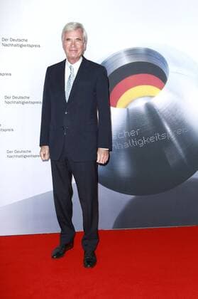 Michael Otto beim festlichen Lunch zur Verleihung des Ehrenpreises 2016 des Deutschen Nachhaltigkeitspreises an Ban Ki-moon im Emporio Tower. Hamburg, 07.10.2016 Foto:xgbrcix xFuturexImage