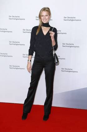 Toni Garrn beim festlichen Lunch zur Verleihung des Ehrenpreises 2016 des Deutschen Nachhaltigkeitspreises an Ban Ki-moon im Emporio Tower. Hamburg, 07.10.2016 Foto:xgbrcix xFuturexImage