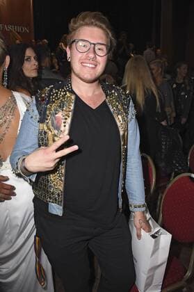 Florian Hüttner bei der 6. Secret Fashion Show in der Alten Kongresshalle. München, 07.10.2016 Foto:xP.xSchönbergerx xFuturexImage
