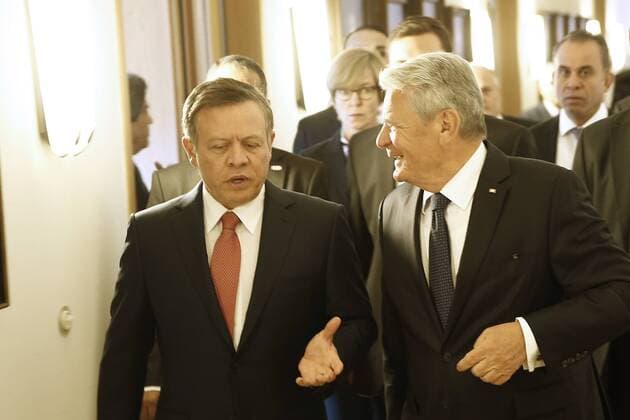 Poolfoto DEU, Deutschland, Nordrhein-Westfalen, Münster, 08.10.2016: Verleihung des Internationalen Preises des Westfälischen Friedens Abdullah II. bin al-Hussein, König des haschemitischen Königreichs von Jordanien und Joachim Gauck, Bundespräsident