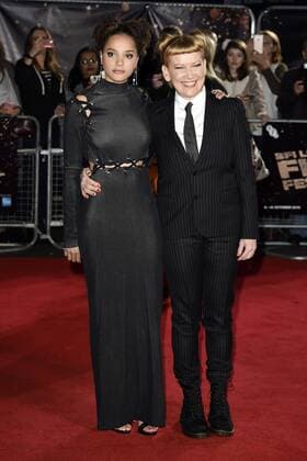 Sasha Lane und Andrea Arnold bei der Premiere von American Honey auf dem 60. BFI London Film Festival im Odeon Leicester Square. London, 07.10.2016 Sasha Lane, Andrea Arnold  Foto:xS.xVasx xFuturexImage