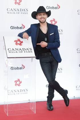 Brett Kissel bei der Ehrung mit einem Stern auf Canadas Walk of Fame am 6.10.2016 in Toronto 2016 Canada s Walk Of Fame in Toronto 