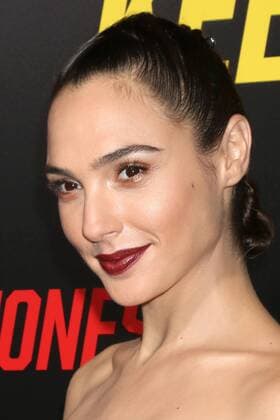 LOS ANGELES - OCT 8: Gal Gadot at the Keeping Up with the Joneses Red Carpet Event at the Twentieth Century Fox on October 8, 2016 in Los Angeles, CA  Copyright: xKathyxHutchinsx