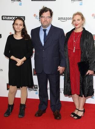Manchester-by-the-Sea Headline Gala screening London, UK. Kenneth Lonergan and J. Smith-Cameron with daughter Nellie Lonergan at the BFI London Film Festival Headline Gala Manchester-by-the-Sea at the Odeon Leicester Square. 8th October 2016. LMK73-62561-091016 