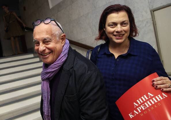MOSCOW, RUSSIA - OCTOBER 8, 2016: Mark Rozovsky (L), artistic director of the U Nikitskikh Vorot theatre, and his wife Tatyana attend the premiere of the Anna Karenina musical at Moscow Operetta Theatre. Valery Sharifulin TASS  TS033BD3