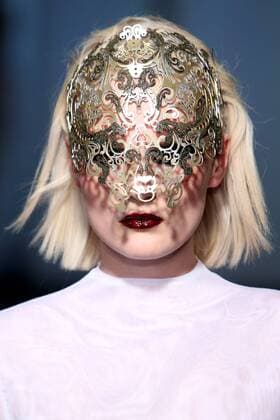 Moda Lisboa - Olga Noronha Modenschau October 9, 2016 - Lisbon, Portugal - A model presents a creation from the Portuguese fashion designer Olga Noronha Spring Summer 2017 collection during the Lisbon Fashion Week on October 9, 2016 in Lisbon, Portugal. Photo: Lisbon Portugal  - ZUMAn230