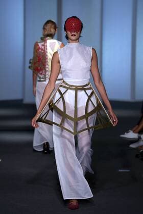 October 9, 2016 - Lisbon, Portugal - A model presents a creation from the Portuguese fashion designer Olga Noronha Spring Summer 2017 collection during the Lisbon Fashion Week on October 9, 2016 in Lisbon, Portugal. Photo: Lisbon Portugal  - ZUMAn230