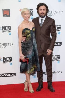 Michelle Williams und Casey Affleck, die beiden Schauspieler bei der Manchester by the Sea Film Premiere und Headline Gala Screening im Rahmen vom BFI Film Festival am 8.10.2016 in London 60th Annual BFI London Film Festival - Manchester by the Sea Headline Gala Screening in London, 2016 