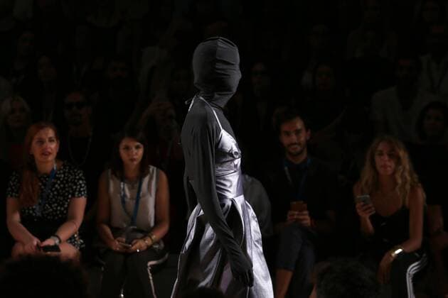 October 9, 2016 - Lisbon, Portugal - A model presents a creation from the Portuguese fashion designer Ricardo Andrez Spring Summer 2017 collection during the Lisbon Fashion Week on October 9, 2016 in Lisbon, Portugal. Photo: Lisbon Portugal - ZUMAf123