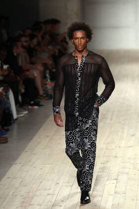 October 9, 2016 - Lisbon, Portugal - A model presents a creation from the Angolan fashion designer Nadir Tati Spring Summer 2017 collection during the Lisbon Fashion Week on October 9, 2016 in Lisbon, Portugal. Photo: Lisbon Portugal - ZUMAf123