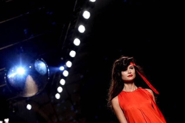 October 9, 2016 - Lisbon, Portugal - A model presents a creation from the Portuguese fashion designer Luis Carvalho Spring Summer 2017 collection during the Lisbon Fashion Week on October 9, 2016 in Lisbon, Portugal. Photo: Lisbon Portugal - ZUMAf123