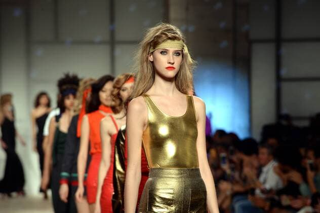 (161010) -- LISBON, Oct. 09, 2016 -- Models present creations by designer Luis Carvalho as part of his 2017 Spring Summer collection show during Lisbon Fashion Week, Portugal, October 9, 2016. ) (wtc) PORTUGAL-LISBON-FASHION ZhangxLiyun 