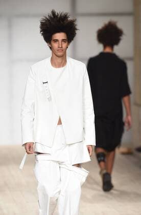 (161010) -- LISBON, Oct. 09, 2016 -- Models present creations by designer Luis Carvalho as part of his 2017 Spring Summer collection show during Lisbon Fashion Week, Portugal, October 9, 2016. ) (wtc) PORTUGAL-LISBON-FASHION ZhangxLiyun 